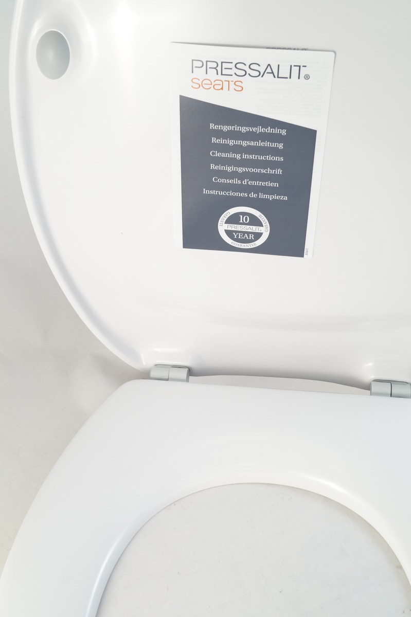 Standard WC Sitz DANIA mit Universalscharnieren aus Edelstahl